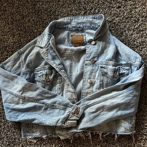 American eagle cropped denim jacket